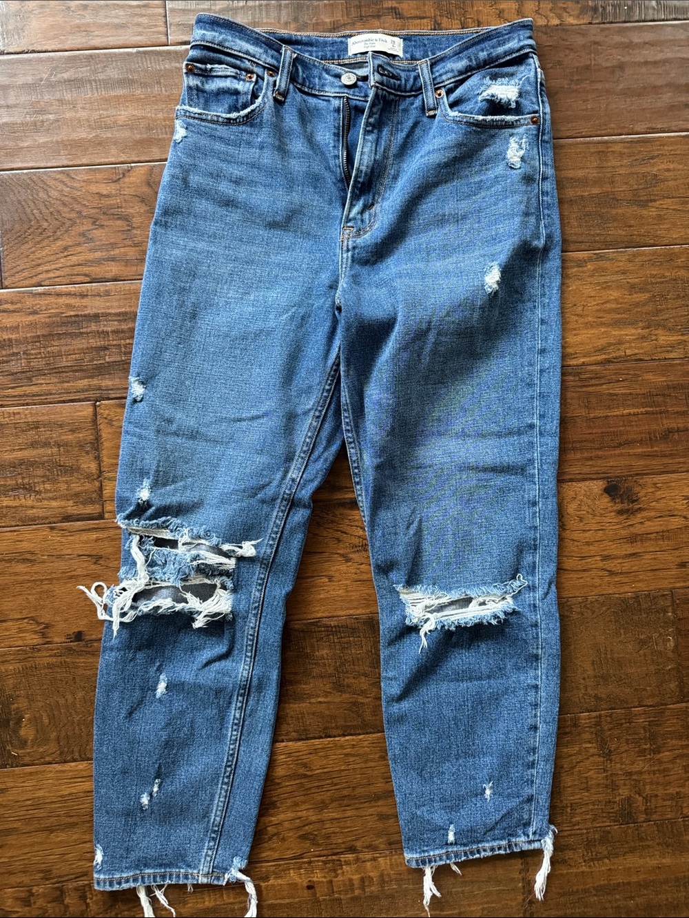 Abercrombie & Fitch Distressed The Mom High Rise Jeans
